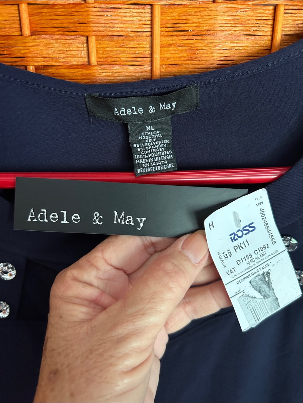 Adele & May - Picture 3 of 4